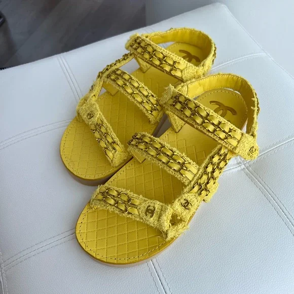 SOLD ❌ New 🌟 Rare Chanel CC Tweed Chain Yellow Sandals Size 39 - Picture 1 of 10